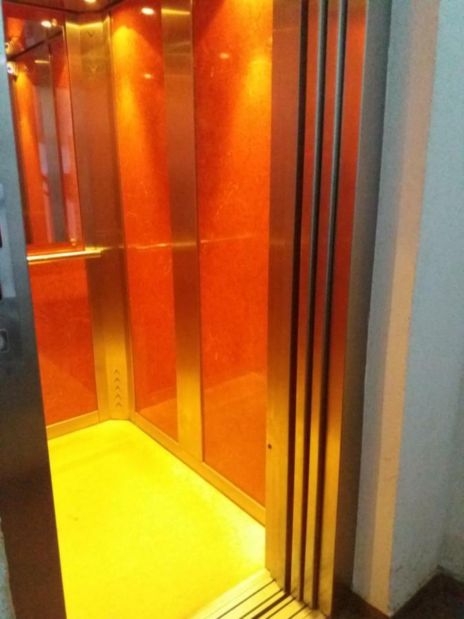 Apartmani Emerald Dream Νόβι Σαντ Εξωτερικό φωτογραφία