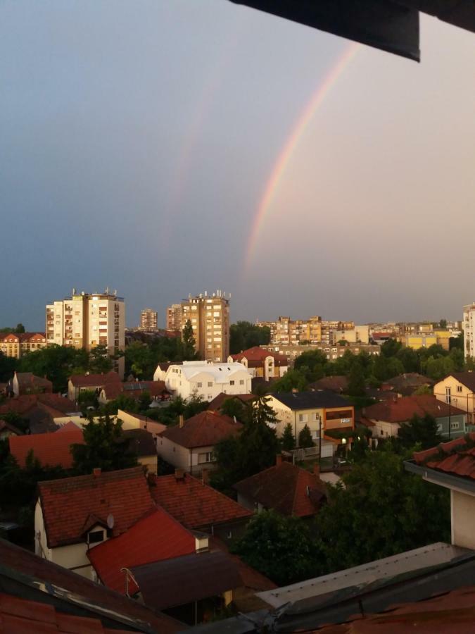 Apartmani Emerald Dream Νόβι Σαντ Εξωτερικό φωτογραφία